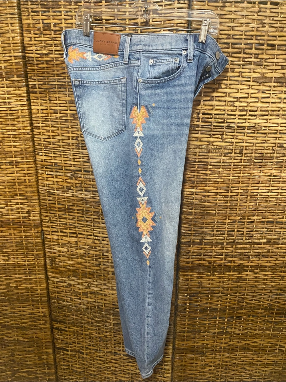 EUC Lucky Brand high rise Drew Jean Southwest embroidered Boyfriend 8 / 29